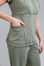 Scrub Aero EDGE - Feminino - Verde Olive