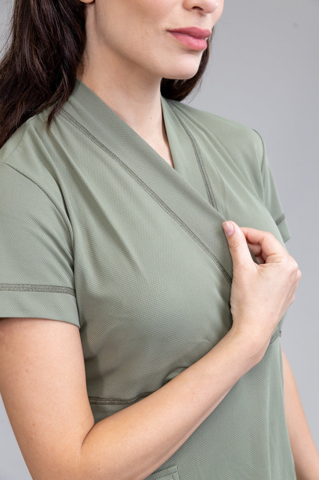 Scrub Aero EDGE - Feminino - Verde Olive