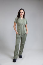 Scrub Aero EDGE - Feminino - Verde Olive