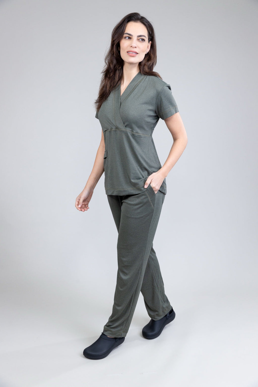 Scrub Aero EDGE - Feminino - Verde Serenity