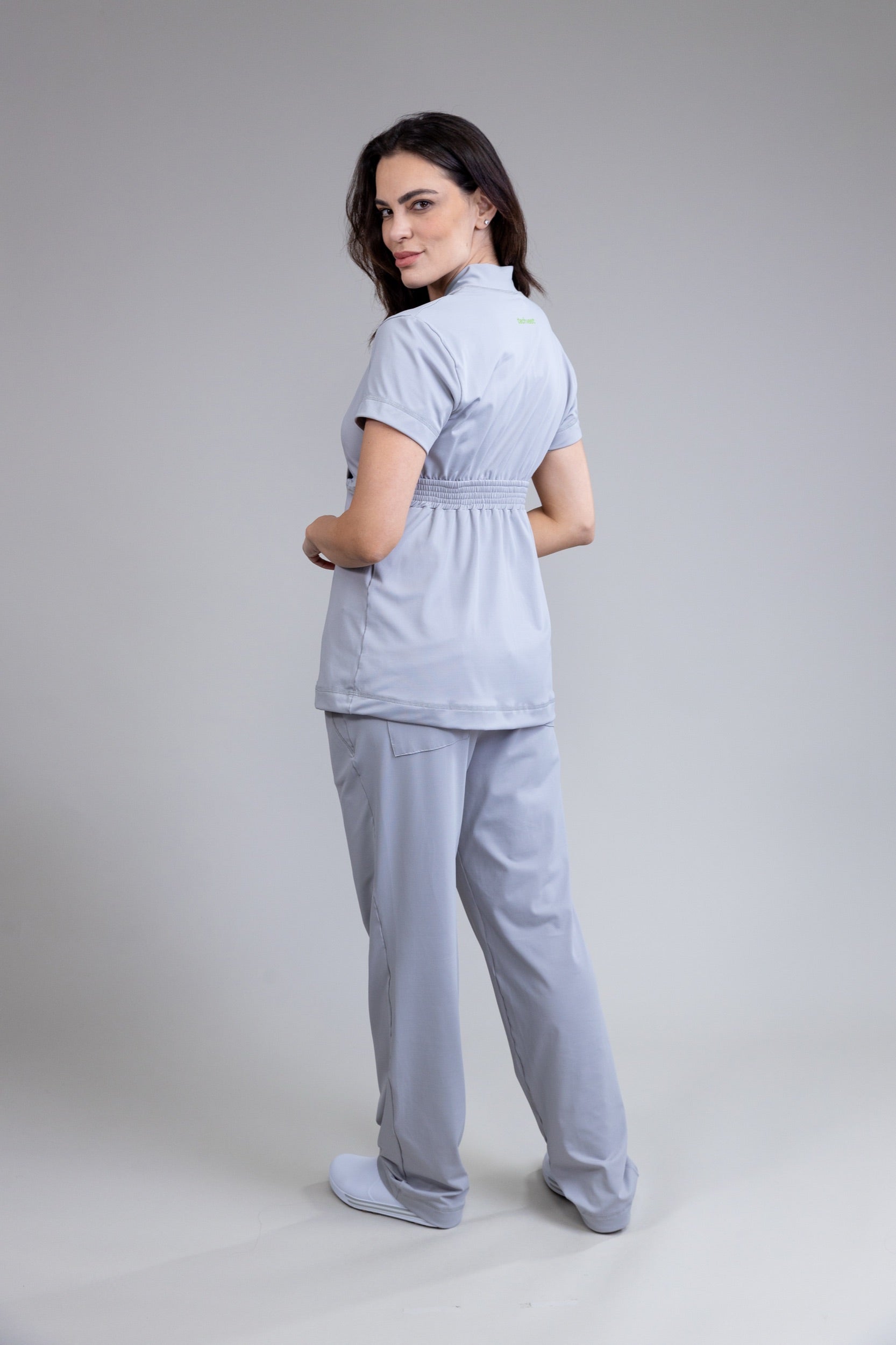Scrub BioShield EDGE - Feminino - Cinza Tech